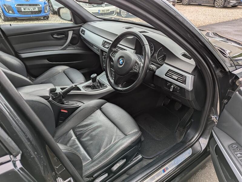 BMW 3 SERIES