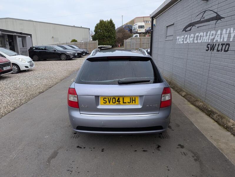 AUDI A4 AVANT