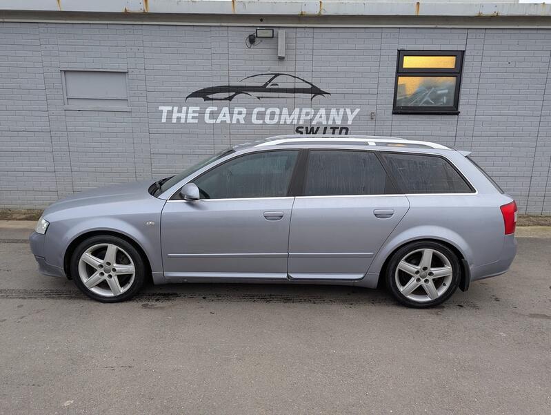 AUDI A4 AVANT