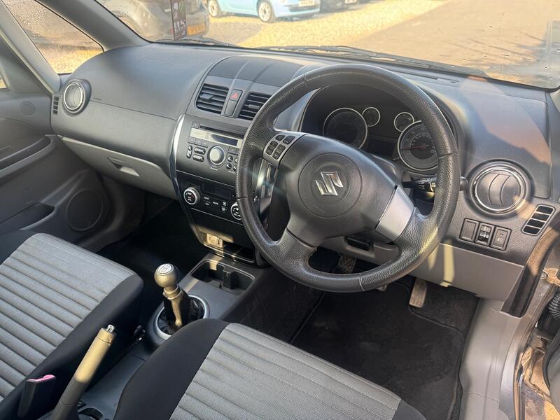 SUZUKI SX4