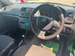 /photos/12653/2167e2df-5f01-d45d-76d7-5c3955677143_i320x240.jpg