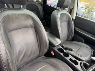 /photos/12653/4b7c79f3-663f-dc9f-75df-fbc18c3dfc63_i320x240.jpg